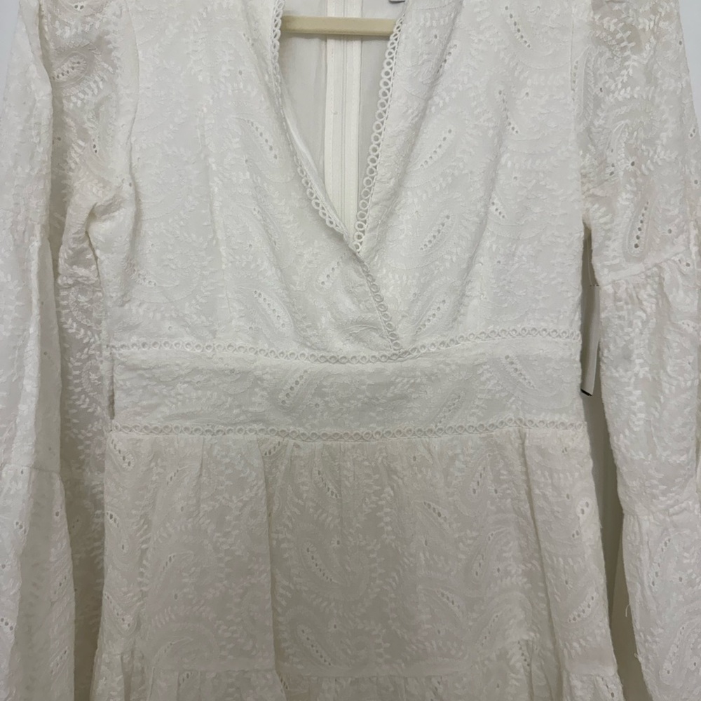 Elegant White Lace Dress